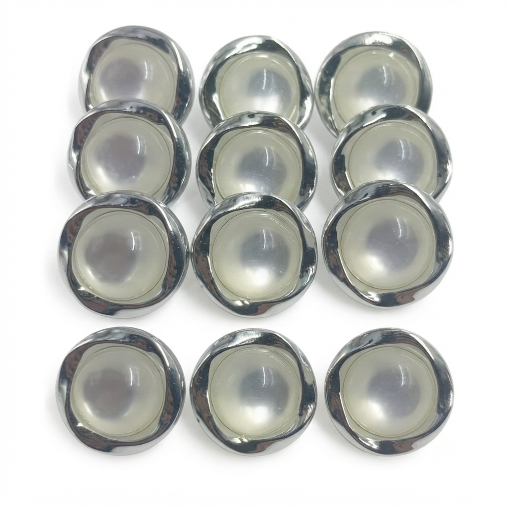 Fancy Pearl Button