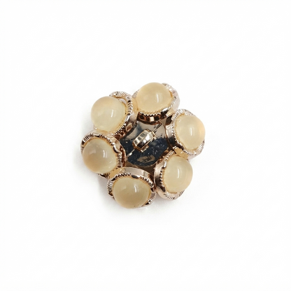 Dome Pearl Button